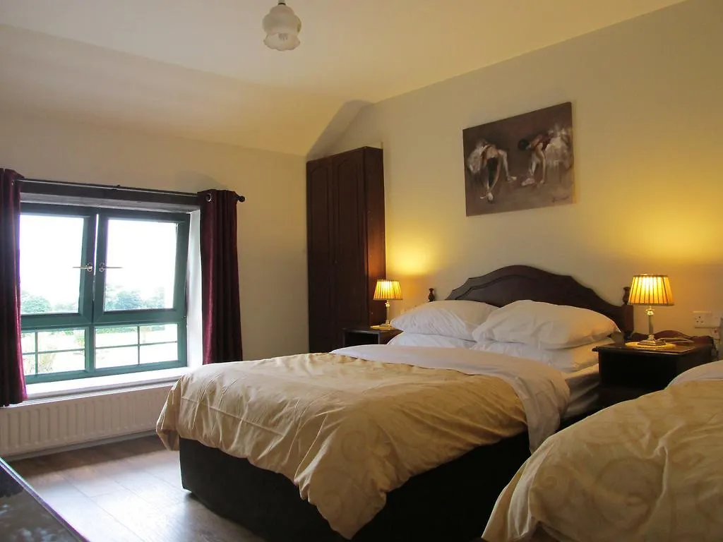 Lakeview Courtyard Cottage Killarney